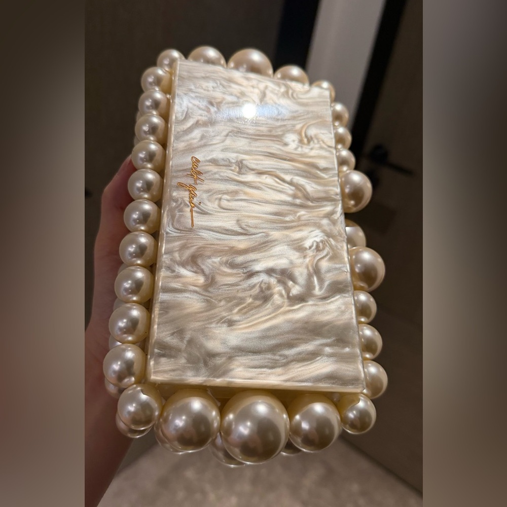 Cult Gaia Eos Pearl Box Clutch - Picture 4 of 16